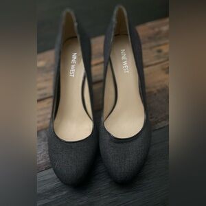 Nine West Elegant Gray Heels (6.5) EUC